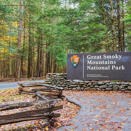 Old Hickory Lodge Gatlinburg Exterior photo